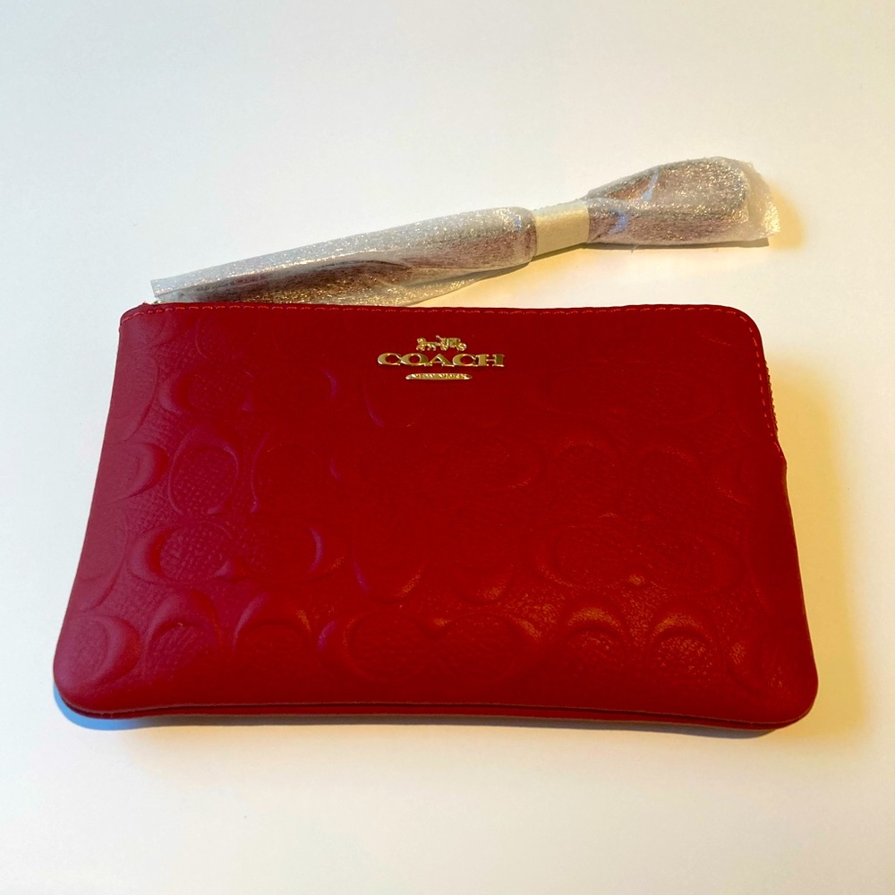 NWT 🎁♥️COACH Wristlet♥️🎁 Signature Leather Corner Zip • GORGEOUS • EMBOSSED♥️ - Picture 5 of 8